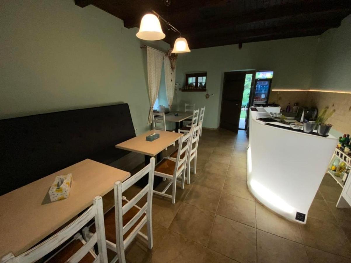 La Mosie Hotel ฮาเซก ภายนอก รูปภาพ